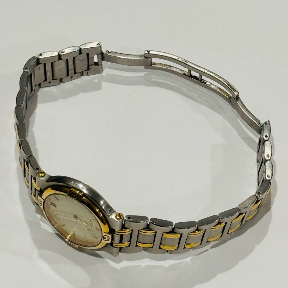 Vintage Gucci Two-Tone Watch New Battery - Picture 9 of 12
